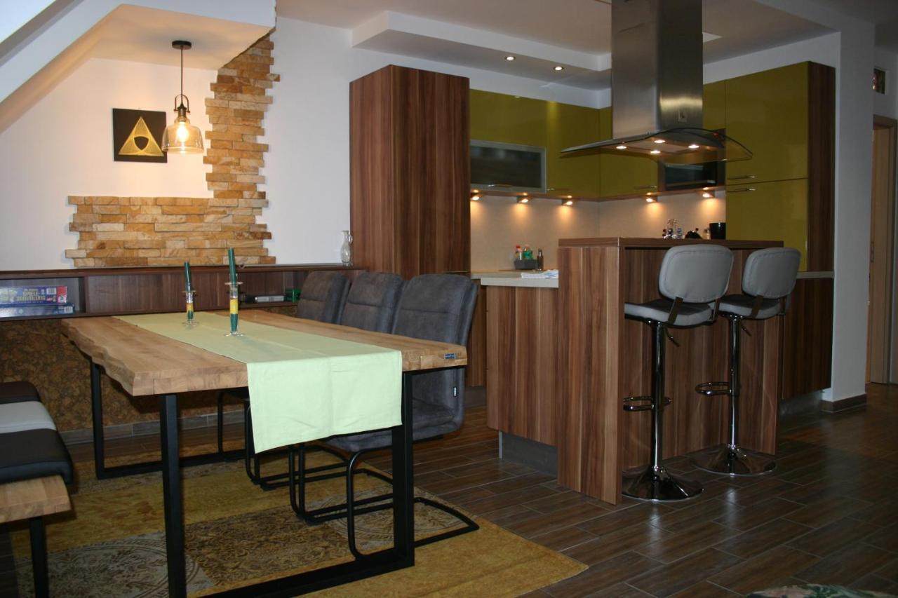 Enjoy 110Qm Apartment Im Historischen Zentrum Sopron Exterior photo